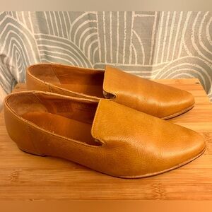 Portland Leather Patina Tan Leather Slip-On Loafers Women’s 10